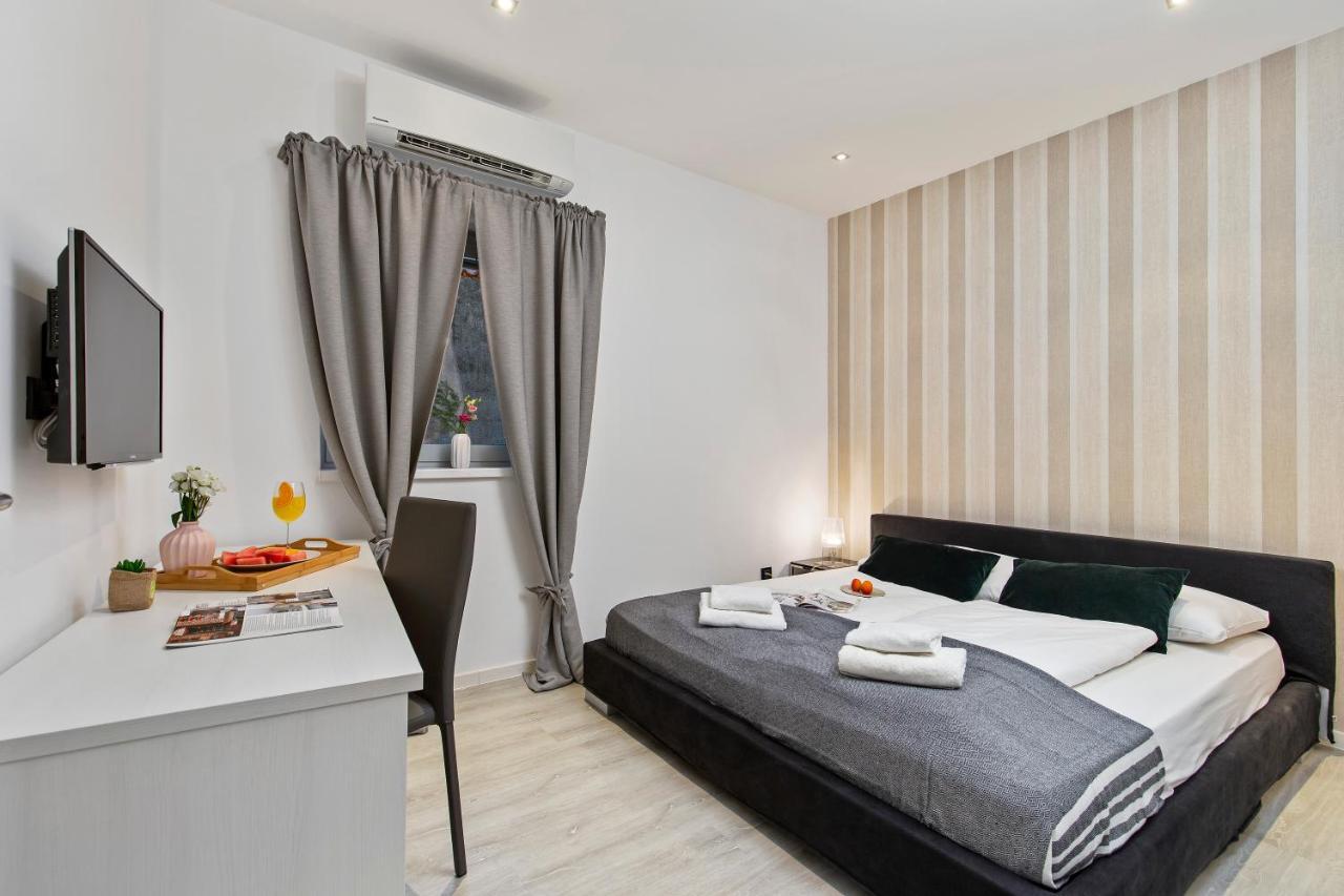 Apartments Rijeka In Ngoại thất bức ảnh